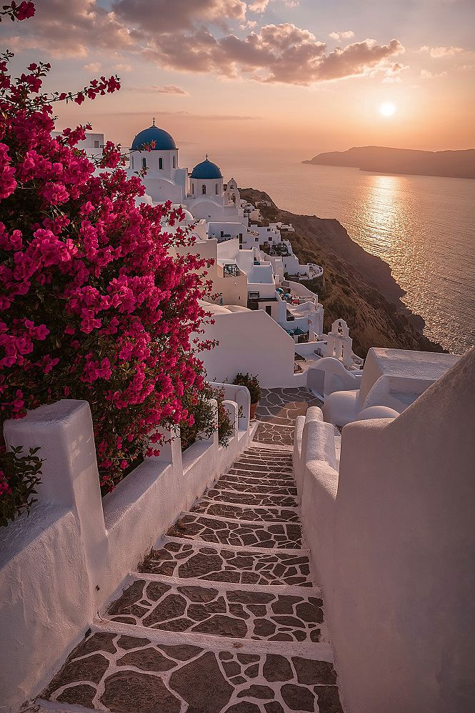 Santorini Sunset: Your Dream Greece Vacation Awaits