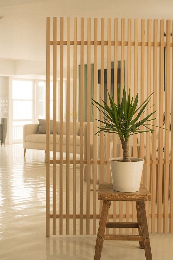 DIY Wood Slat Room Divider: Budget-Friendly Modern Decor