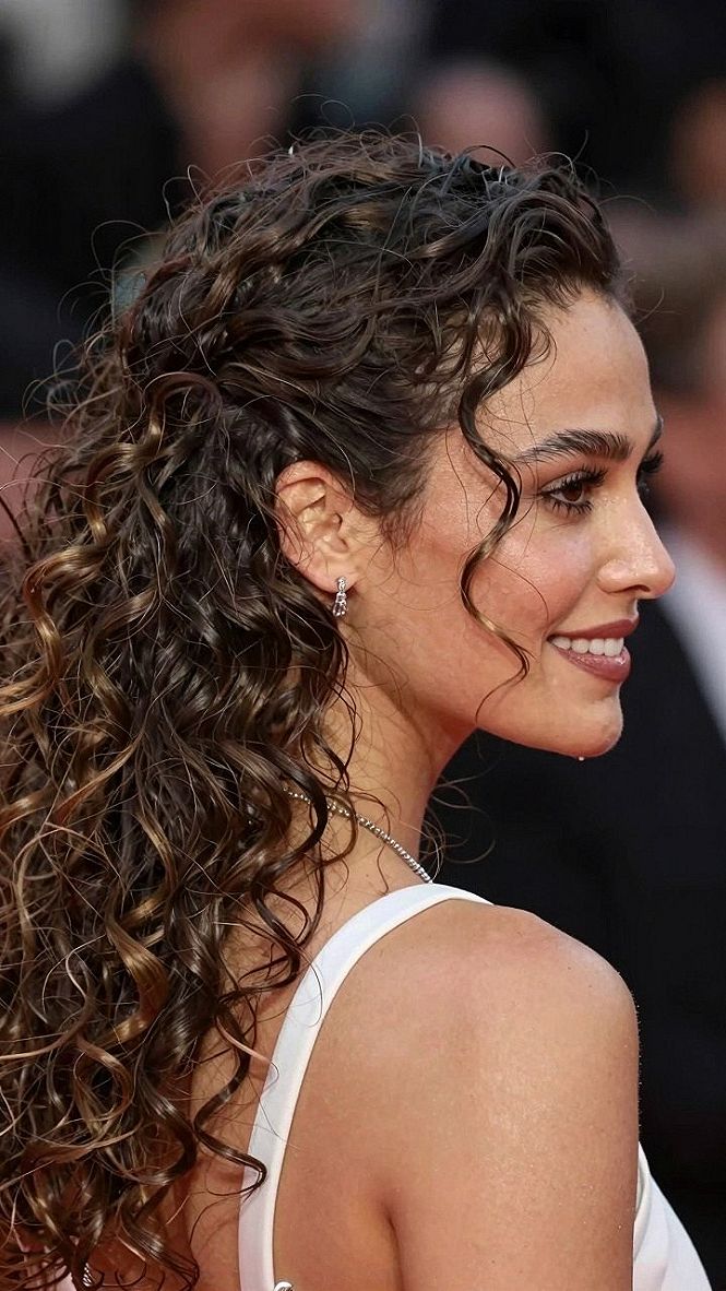 Choosing Soft Pulled-Back Curls For A Dance Night