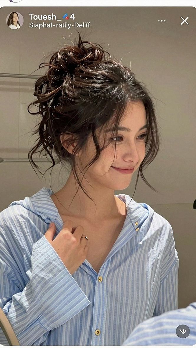 Pinning and Securing a High Volume Messy Bun