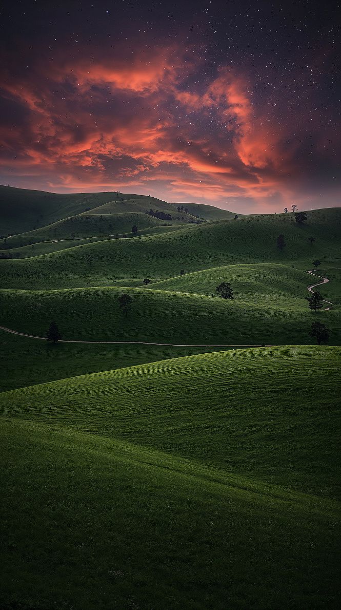 Magical Sunset Hills: Fantasy 4K Wallpaper for Serene Phone Screens