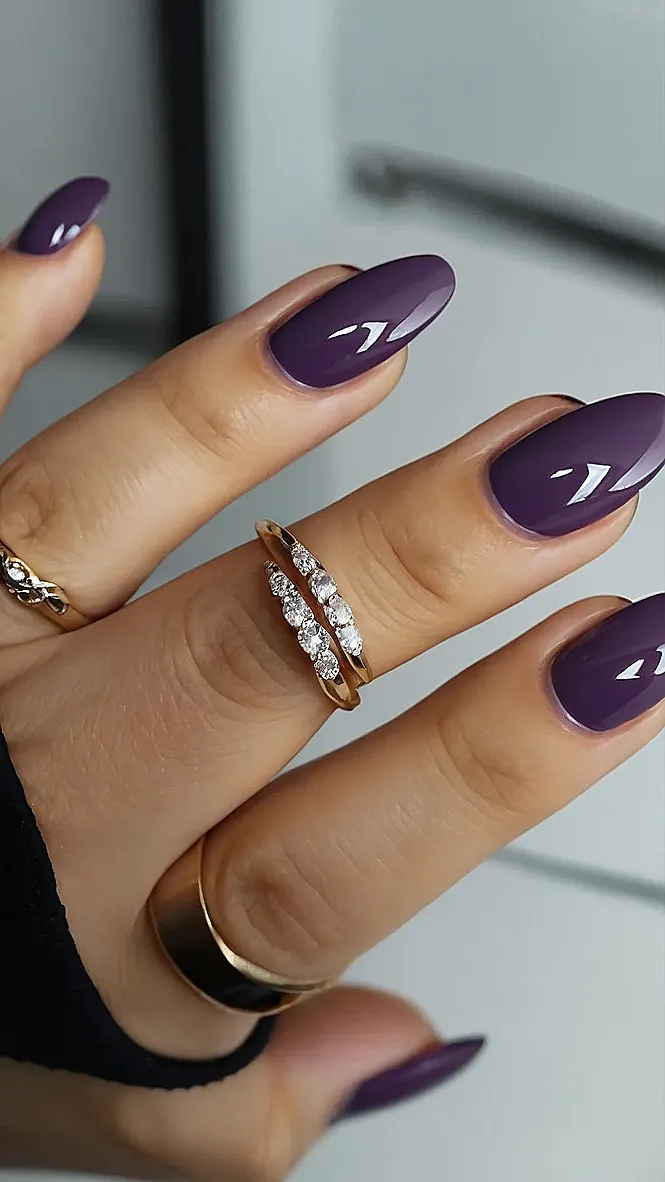 Leaf Me Be: Fall's Stunning Confidence