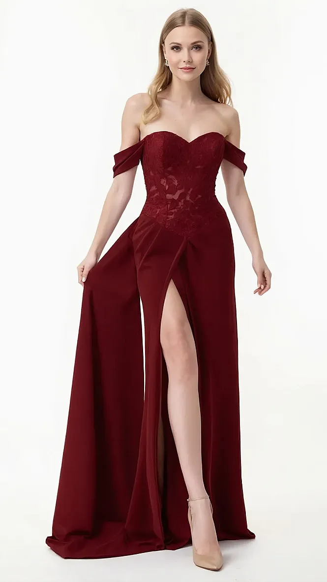 Aisle Glamour in Red