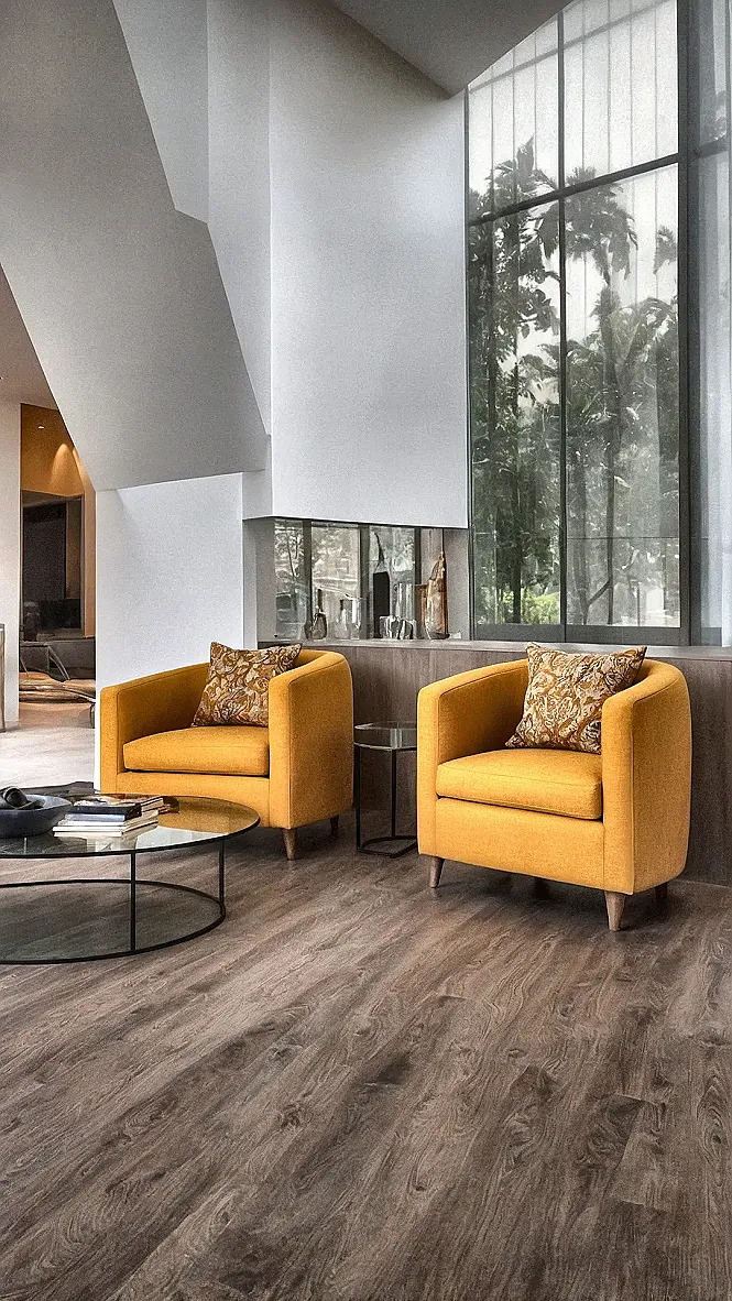 Statement Seating: Yellow Chair Power