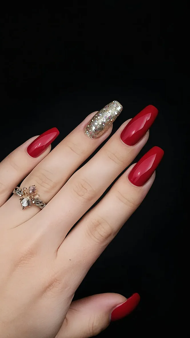 Holiday Nail Sparkle