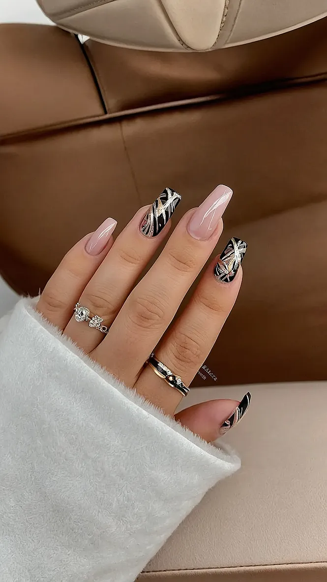 Quick & Chic Nails
