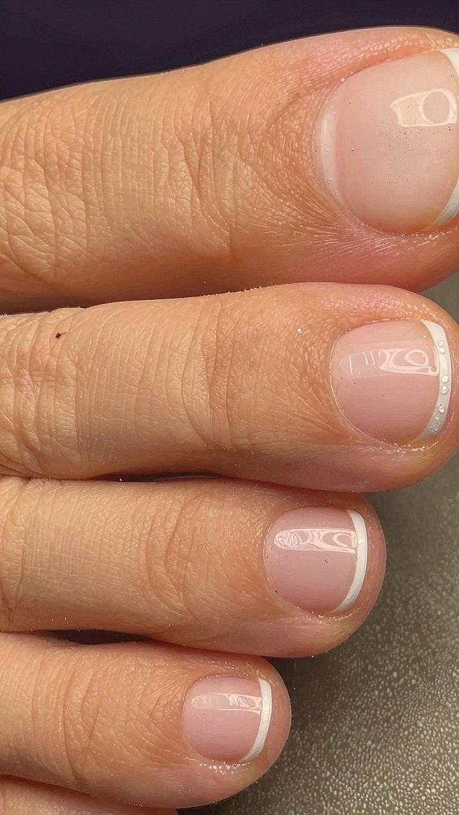 Mastering the Clean Lines of a Traditional French Tip Pedicure
