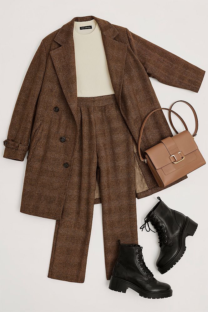 Boho Academia Vibes: Styling Fall's Must-Have Plaid Pants