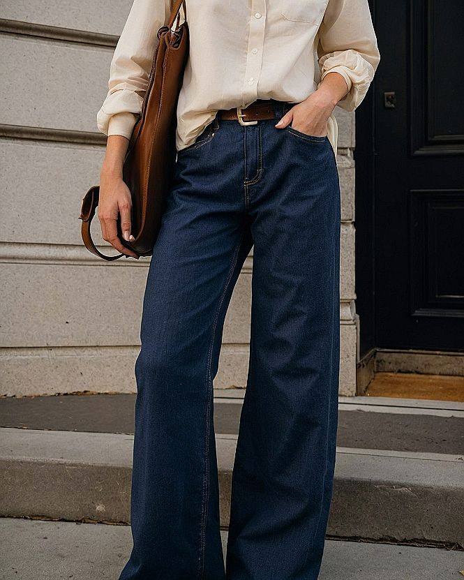 Choosing the Right Button-Down Shirt for Dark Wash Jeans