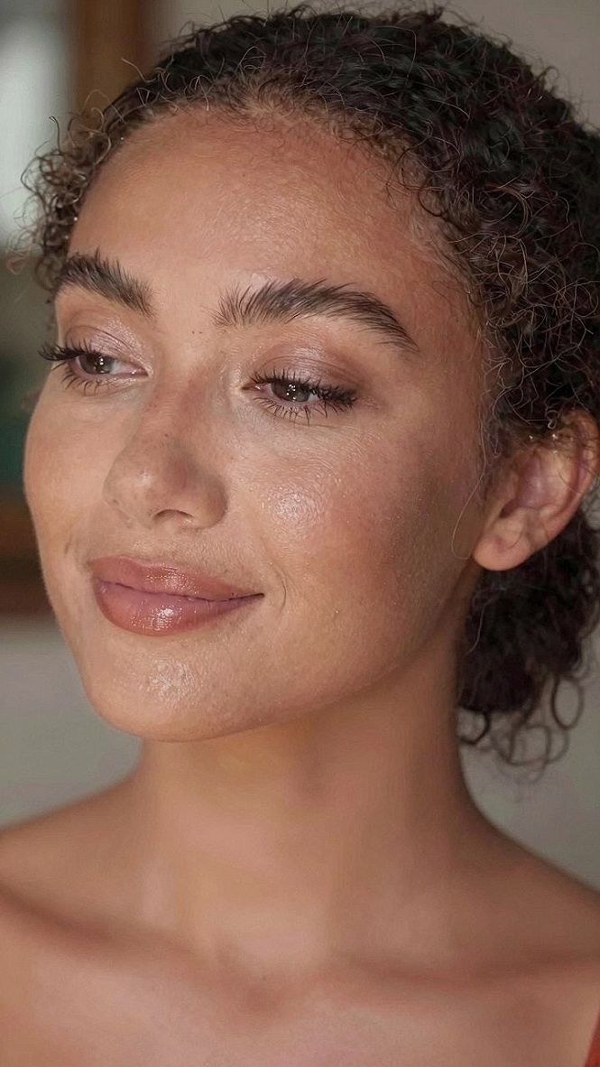 Selecting Defined Groomed Brows for Your Bridal Look