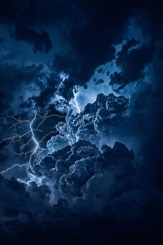 Dramatic Storm Clouds: 4K Abstract iPhone Wallpaper for Intense Vibes