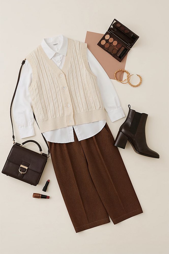 Warm Neutrals: Chic Workwear & Business Casual Outfit Ideas