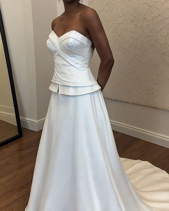 Maintaining a Pleated Bodice and Peplum Gown