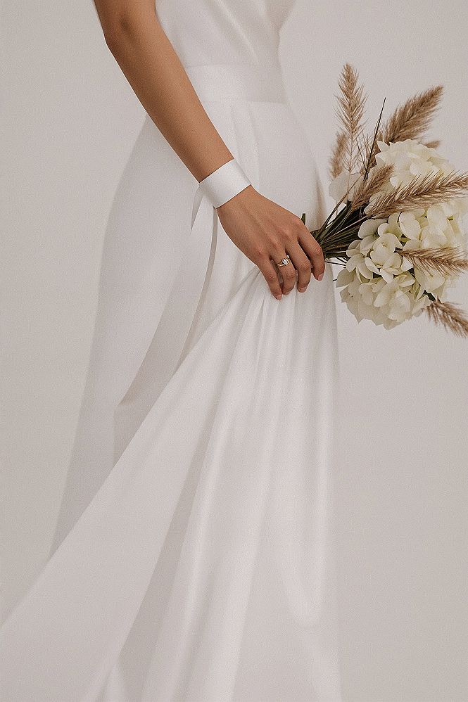 Chic Ribbon Bustle for Your A-Line Wedding Dress