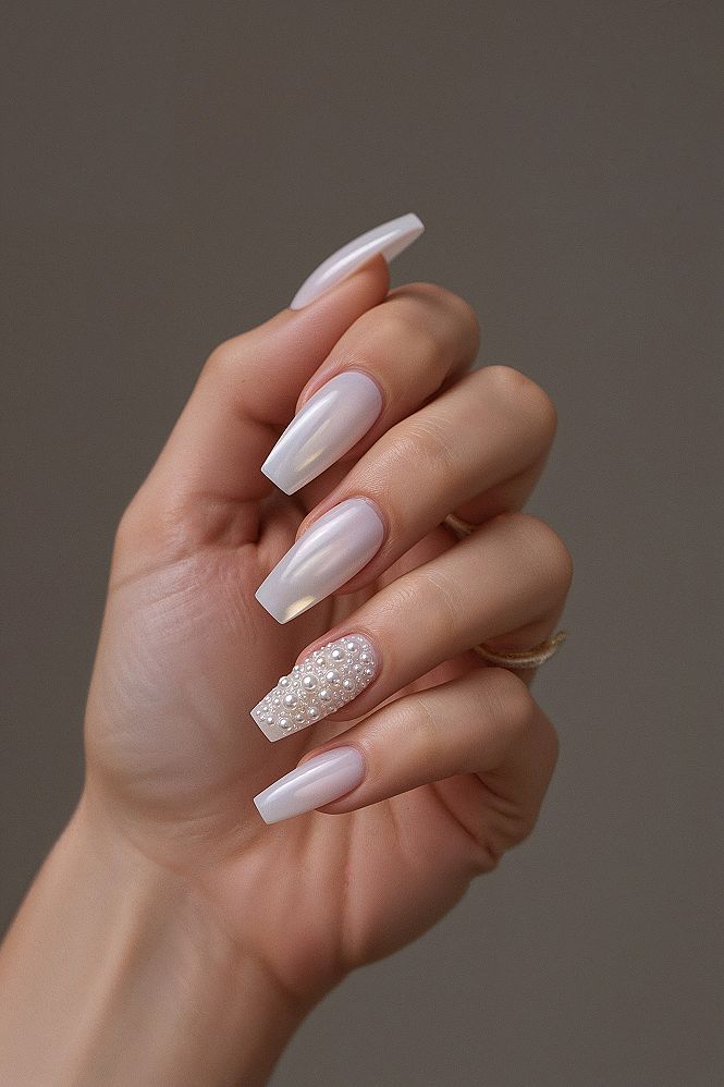 Elegant Bridal Pearl Nails: Dreamy & Simple Wedding Day Ideas