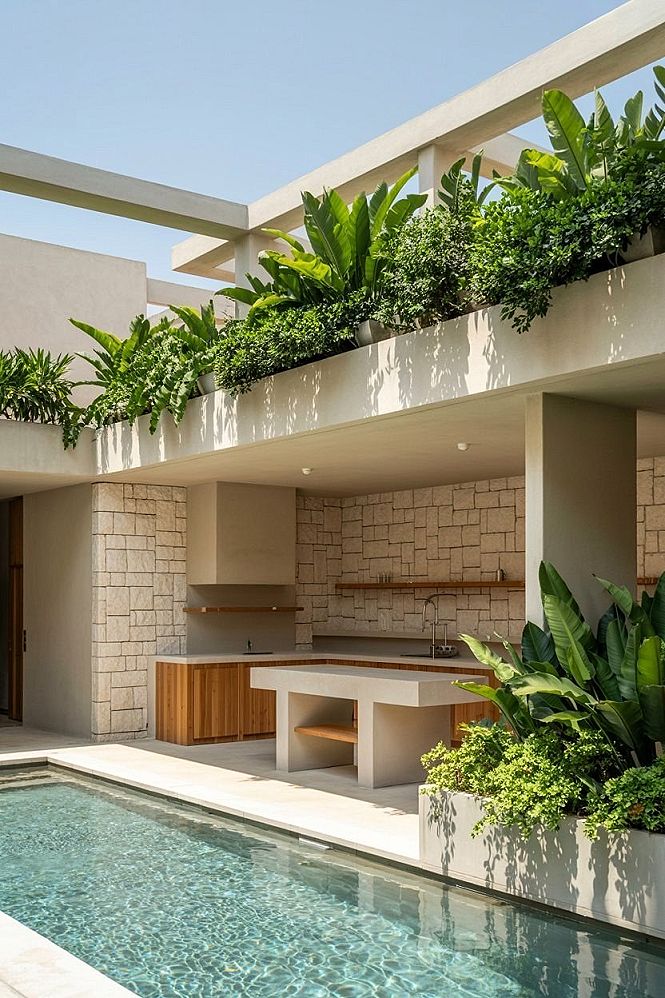 Courtyard Pool Home: Minimalist Luxury & Outdoor Kitchen