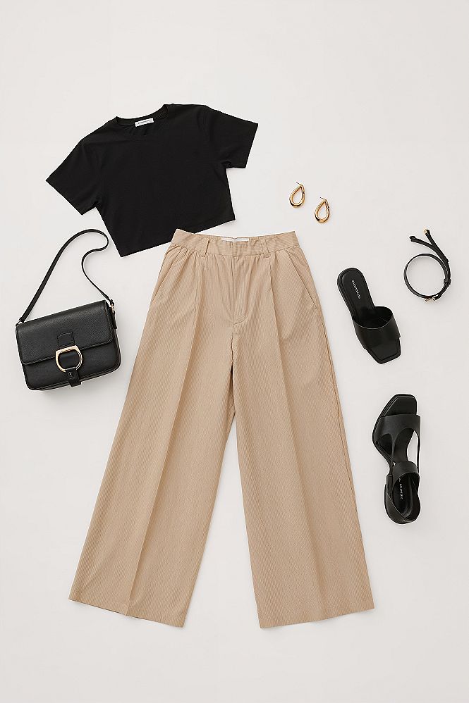 The Ultimate Clean Girl Outfit: Effortless Style for 2025