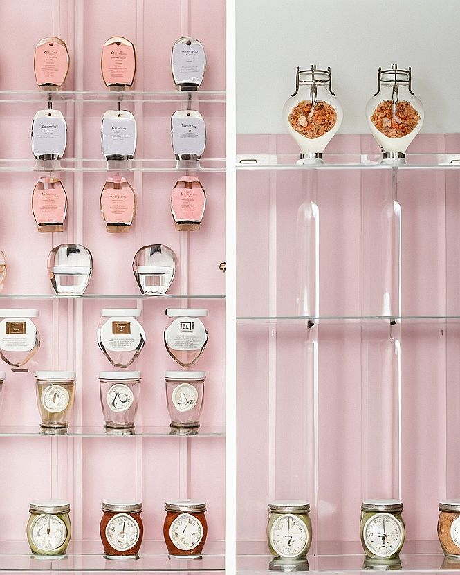 Styling Your Lock Screen With Peony Phone Wallpapers