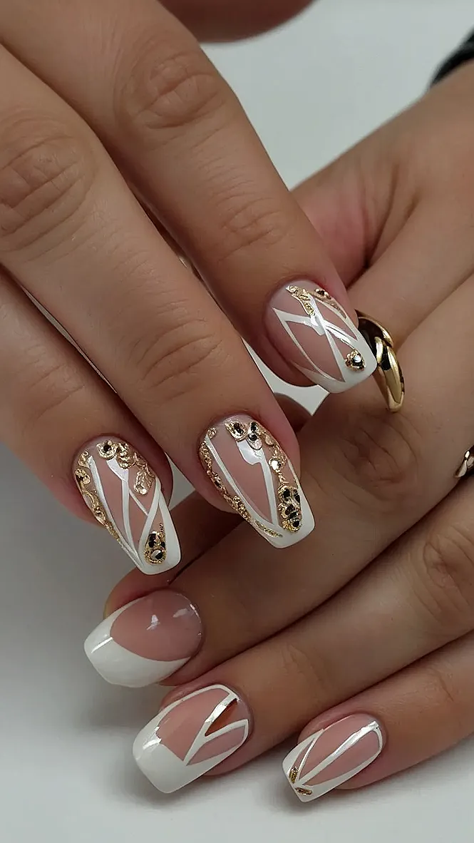 Poppy French Manicure