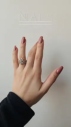 Vibrant Fall Nail Shades and Creative Patterns to Try