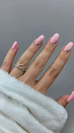 Chic Nail Decor