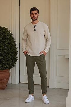 Effortless Men’s Summer Outfits: Casual Tan Style
