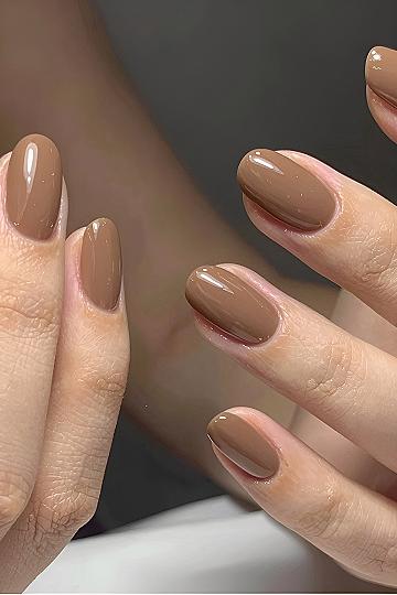 Rich Mocha Caramel Nails for Autumn
