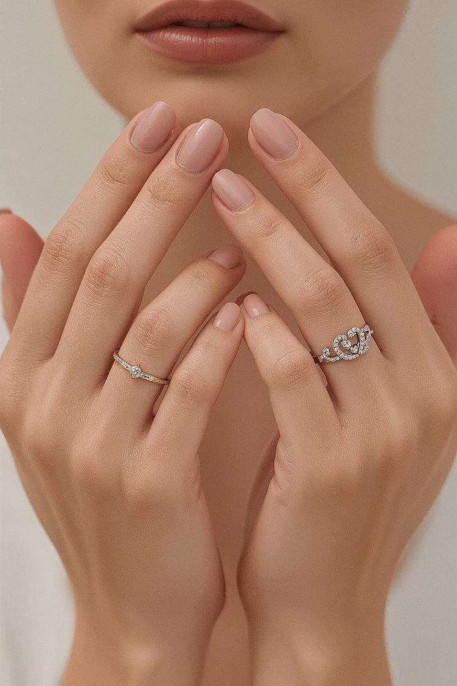 Elegant Short Nail Art: Classy Gel Designs for Every Occasion