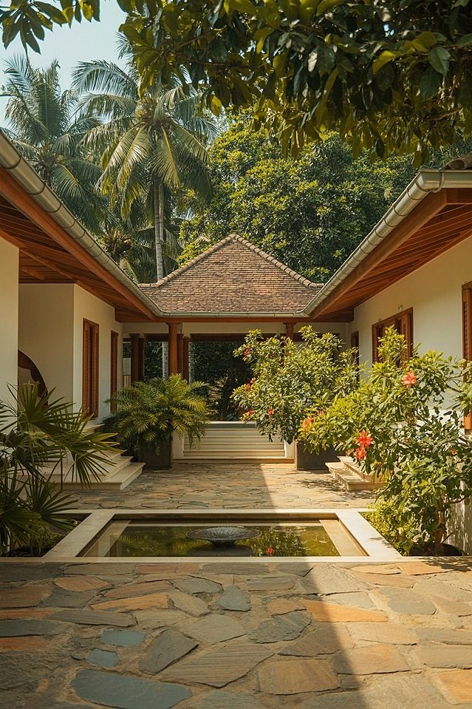 Tropical Courtyard House: Open Space Landscape Ideas for Your Yard