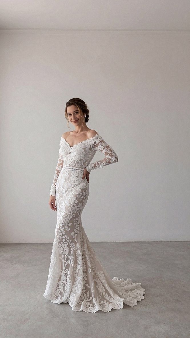 Selecting Long Sleeve Lace Wedding Gowns for Your Big Day