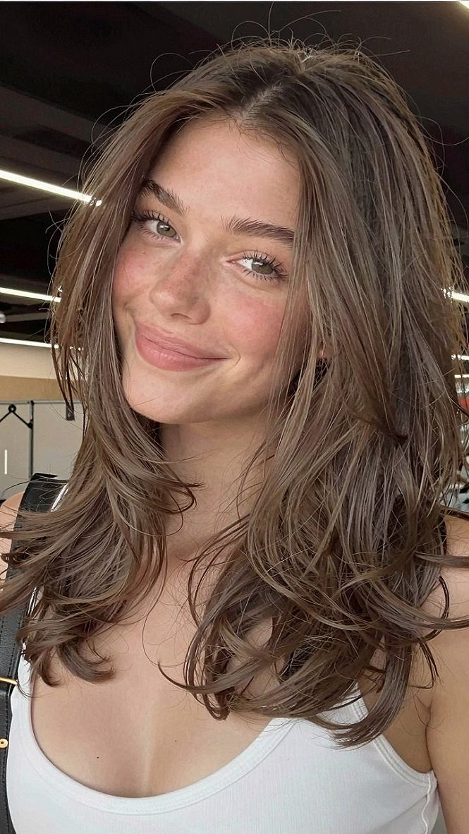 Choosing The Right Textured Cut For Medium Length Hair