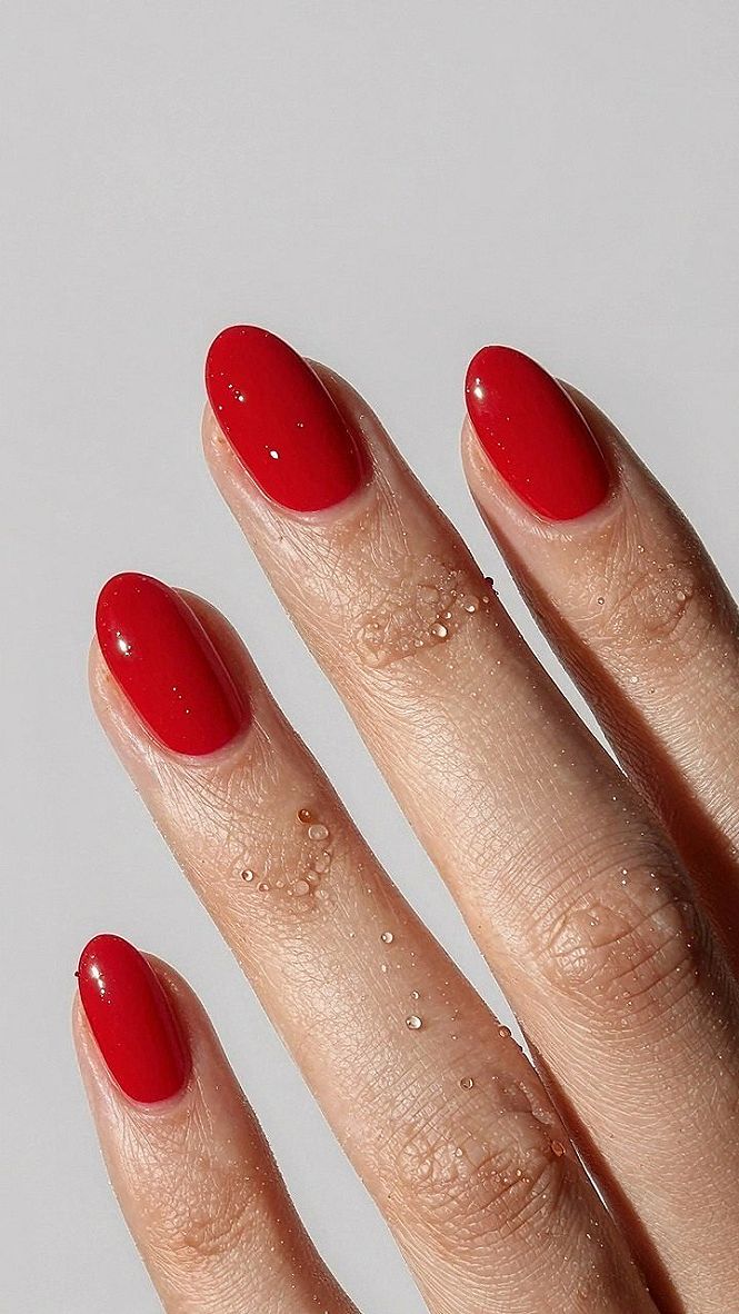 Selecting the Right Gloss Finish for Red Oval Nails