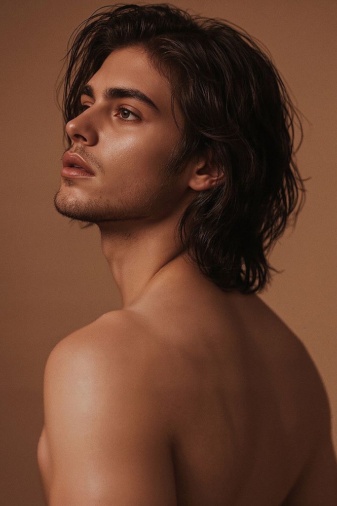 Wavy Hair Men: Achieve a Hot Look with a Long Drop Fade