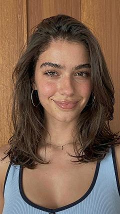 Natural Shag Cut For Medium Hair Movement