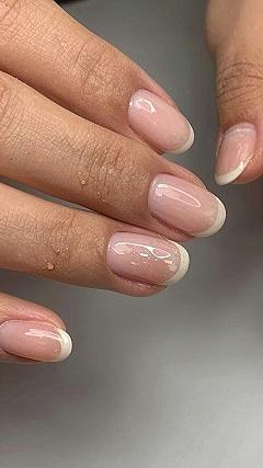 Maintaining Clean French Tips Through Seasonal Changes