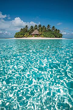 2025 Tropical Paradise: Your Ultimate Summer Resort Bucket List