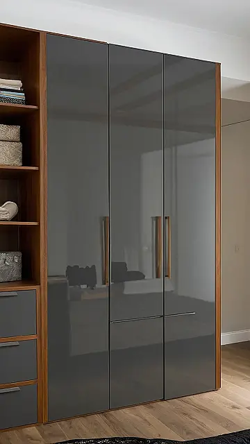 One Closet, Sleek Style: The Ultimate Wardrobe Goal