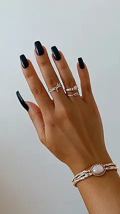 Creative Fall Nails Ideas to Celebrate the Changing Leaves