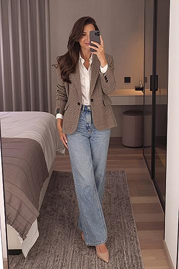 Pairing a Structured Houndstooth Blazer With Relaxed Denim