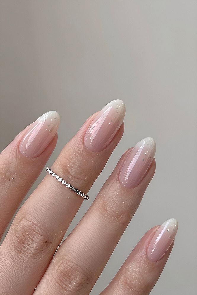 Understanding the Milky White Chrome Gradient