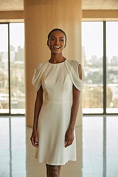 Civil Ceremony Dress Ideas: Timeless Elegance for Your Intimate Wedding