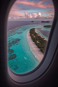 Ocean Vibes: Tropical Paradise Escape from Your Window
