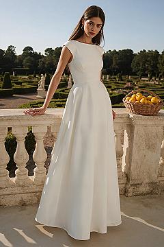 Elegant White Dresses: Civil Wedding & Rustic Bridesmaid Perfection