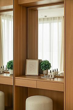 Aesthetic Dressing Table Designs for a Stylish Home