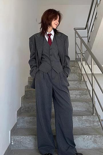 Styling the Three Piece Suit with Oversized Proportions