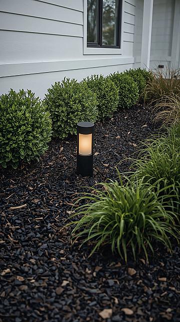 Chic Front Yard Bushes: Small Space Landscaping Solutions