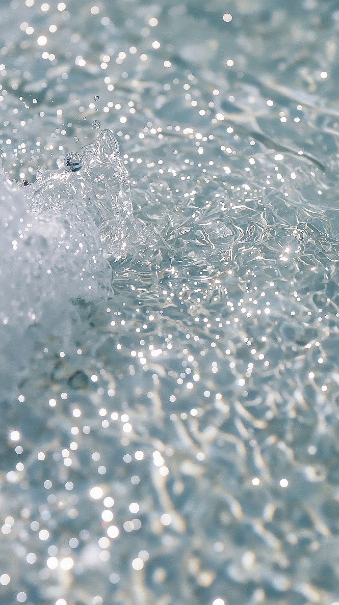Serene Beach Aesthetic: HD iPhone Wave Wallpaper