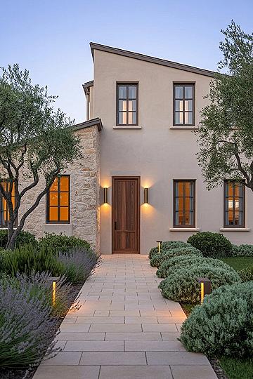 Stylish House Exterior: Welcoming Home Entrance Remodel Ideas