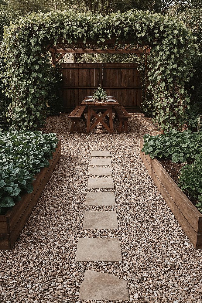 Dreamy Edible Garden Ideas: Creating a Backyard Oasis with Seating
