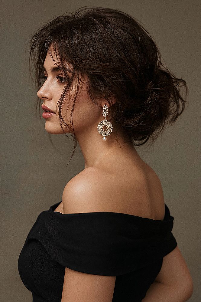 The Ultimate Messy Wedding Updo for Brunettes: Glamour & Elegance